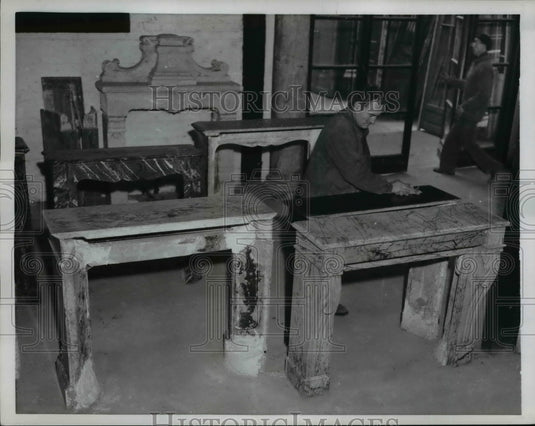 1960 Press Photo Antique and imitation marble mantelpiece
