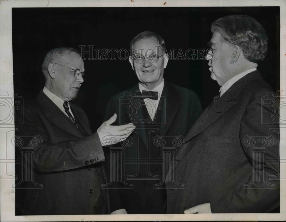 1945 Press Photo Walter Stacey,William Green and John Lewis