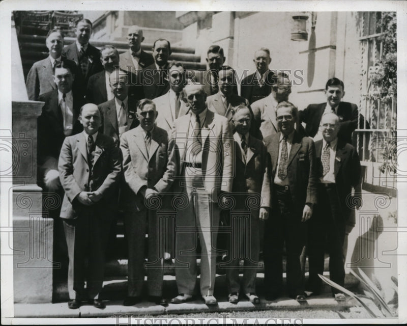 Load image into Gallery viewer, 1935 Press Photo of The National Association of the National Insurance Agents
