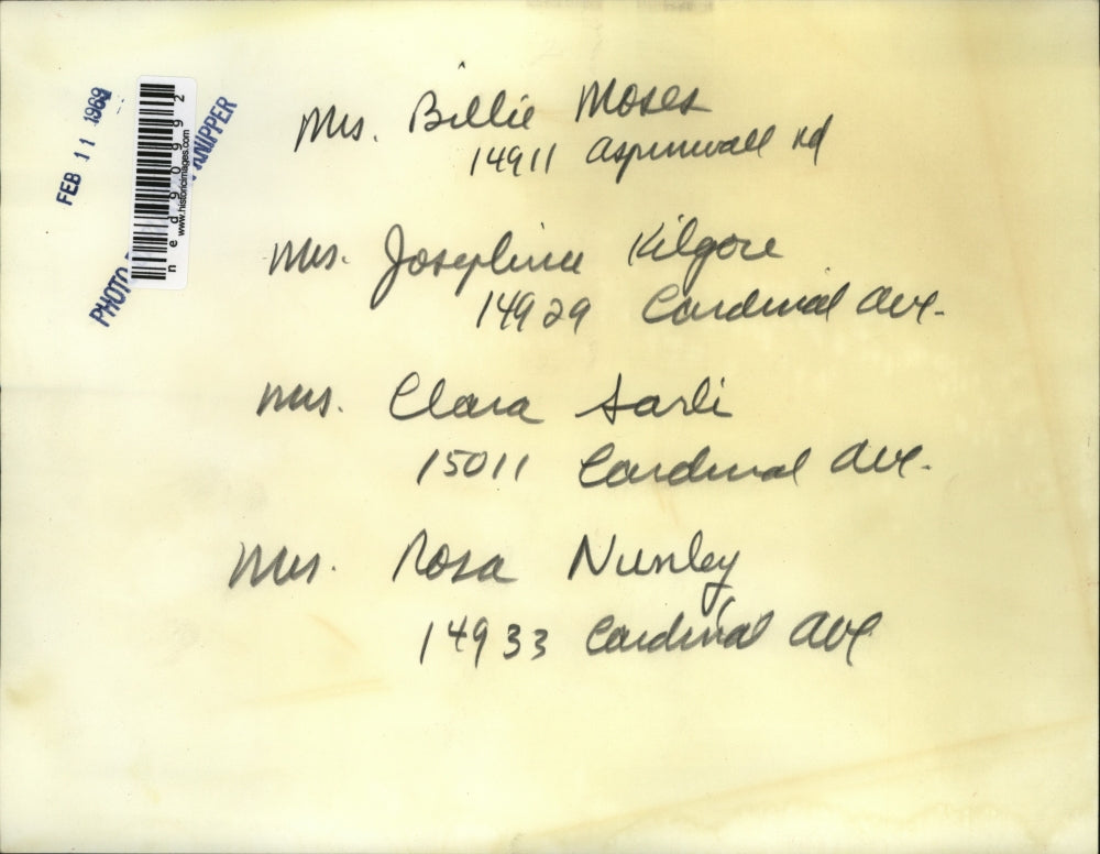 1969 Press Photo of parents protesting at a school board.