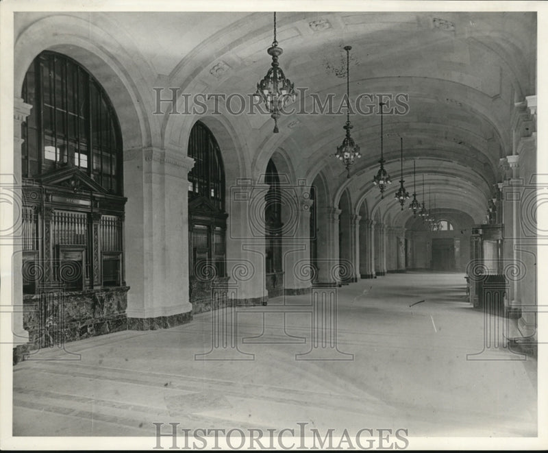 Load image into Gallery viewer, Press Photo View of a stunningly designed hallway in Lima, Peru
