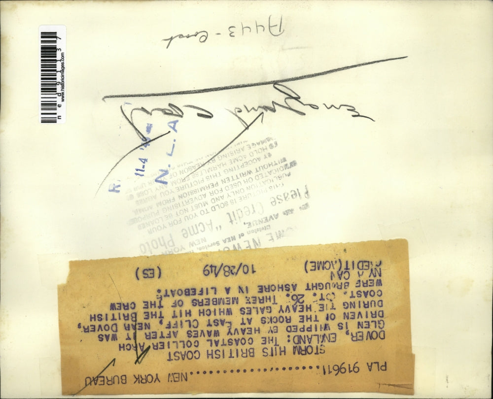 1949 Press Photo Coastal Collier Arch Glen During Heavy Gales on British Coast