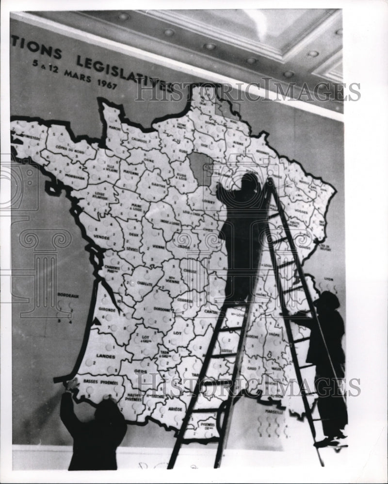 Load image into Gallery viewer, 1967 Press Photo Giant map at the Ministry of Interior in Paris,France
