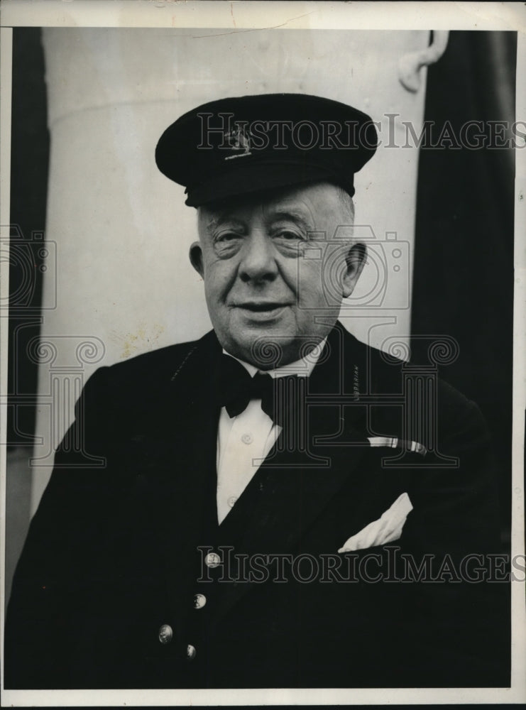 1931 Press Photo William McIntosh, Librarian of the SS Acquitania