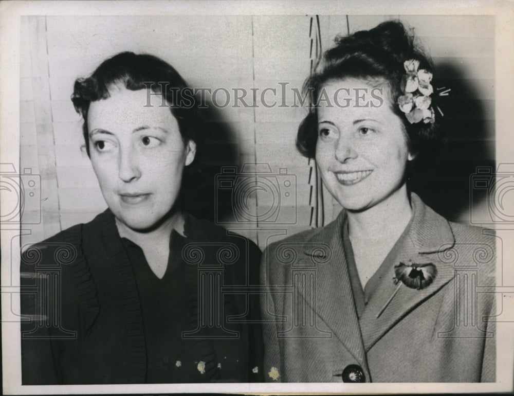 1944 Press Photo Virginia Evans and Wiletta Horner,held in virtual sevitude