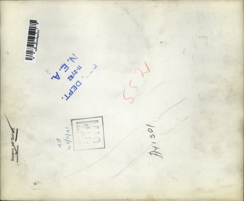 1942 Press Photo Seamen of Norway on their ship's hull