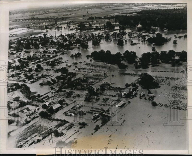 Load image into Gallery viewer, 1938 Press Photo flooding in Wharton, Texas.

