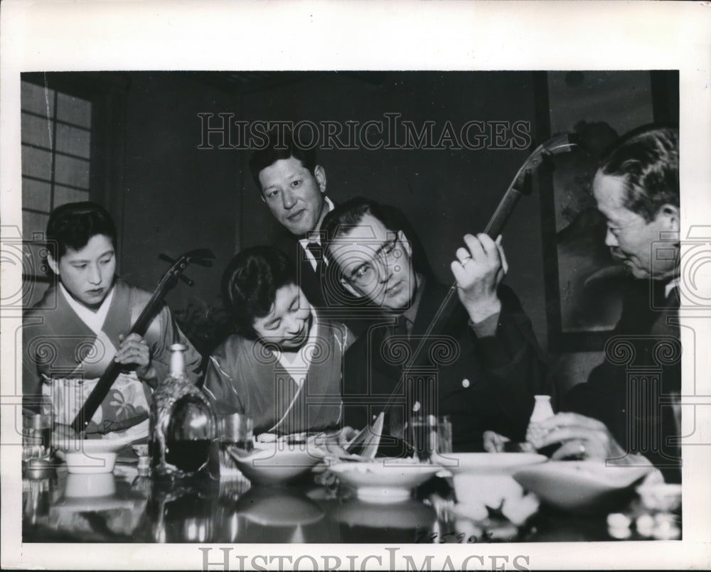 1946 Press Photo S. Yamahata,President of Sun News Photo and H.Tanaka
