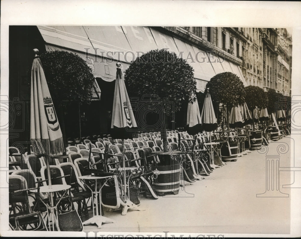 1933 Press Photo Closed establishments along the Champs Elysees due to protest- Historic Images