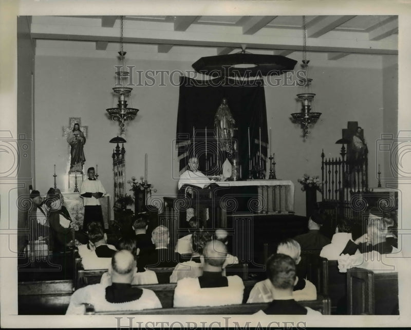 Load image into Gallery viewer, 1939 Press Photo of a new shrine the Catholic University. His Eminence J.M.
