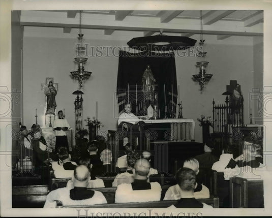 1939 Press Photo of a new shrine the Catholic University. His Eminence J.M.
