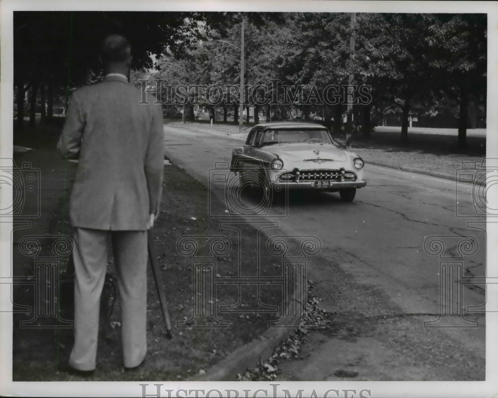 1955 Press Photo of the Hays School 25 MPH zone.