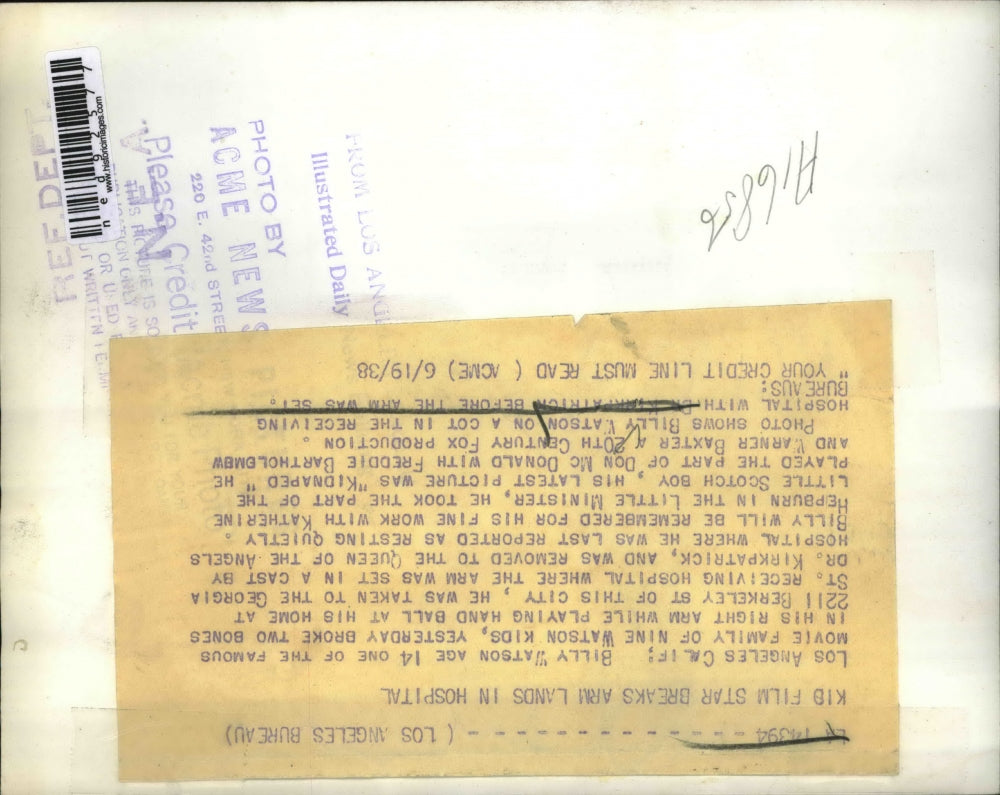 1938 Press Photo Billy Watson on a cot in the receiving hospital with a doctor