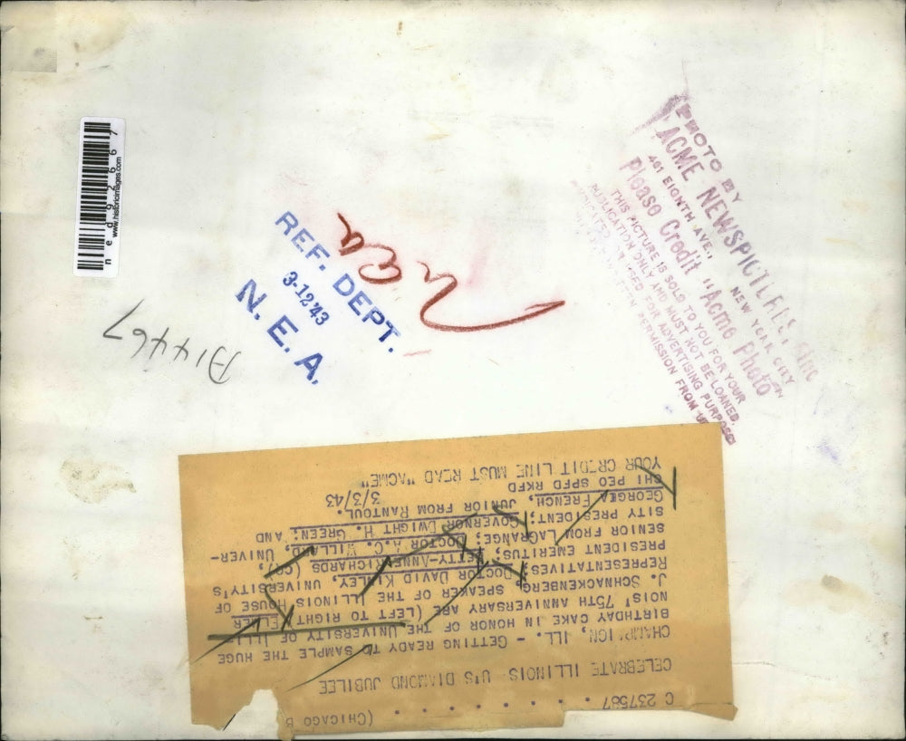 1943 Press Photo Doctors during the University of Illinois 75th birthday.