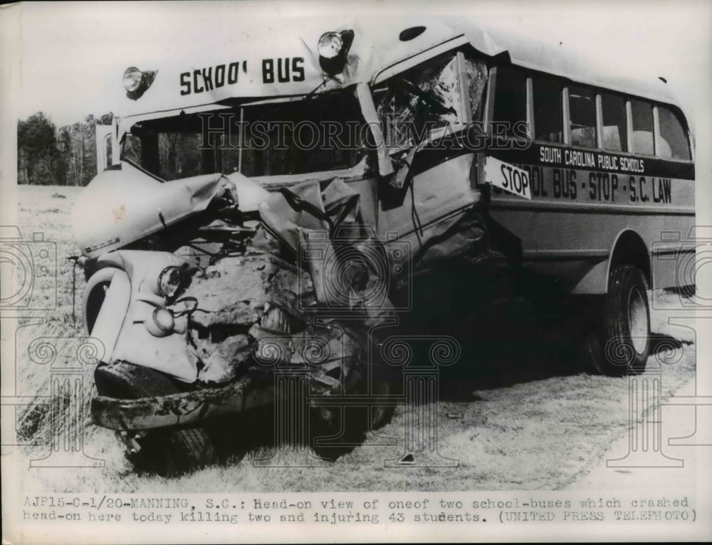 1953 Press Photo 1 of 2 school buses crashed killing 2 and injuring 43 others- Historic Images