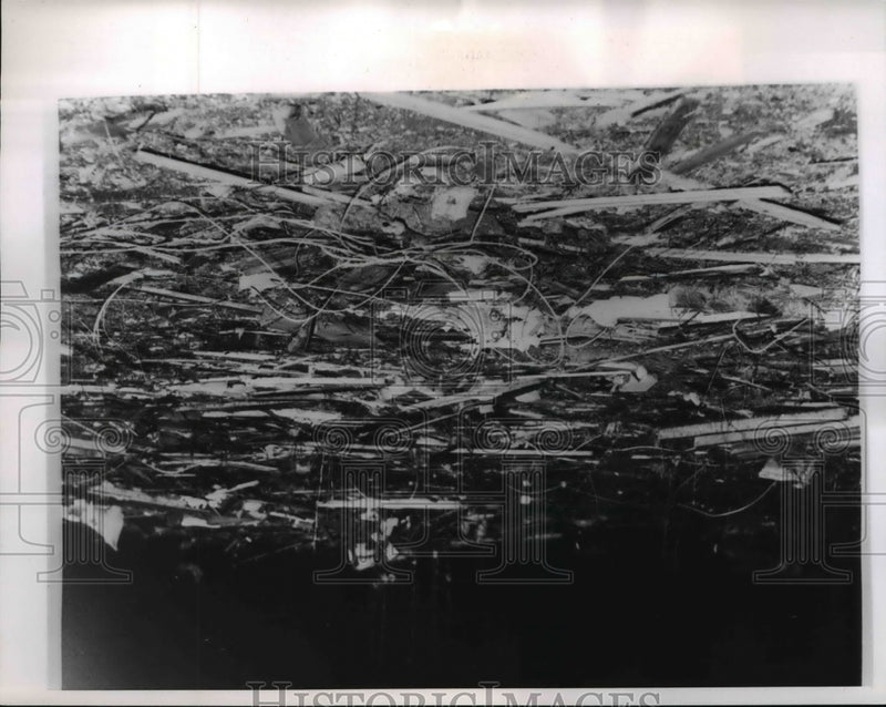Load image into Gallery viewer, 1957 Press Photo Wreckage of the Bradford family's home struck by a tornado
