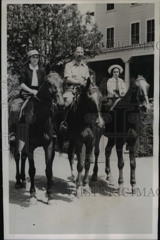 1938 Press Photo Italian Ambassador fulvio Suvich with Daughters in Pinehurst- Historic Images