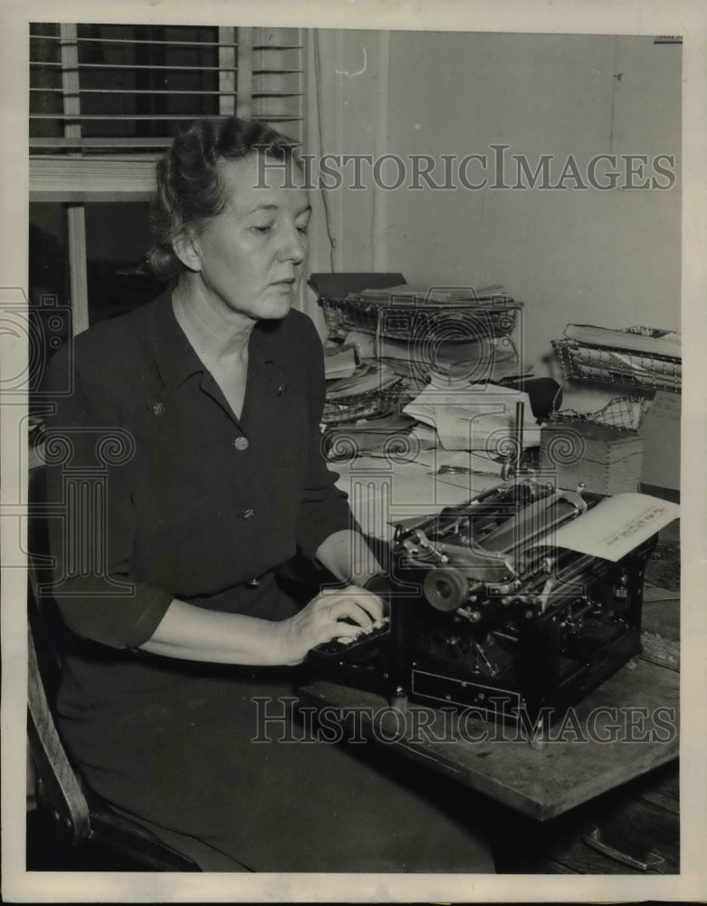 1940 Press Photo of Medora Field a writer.