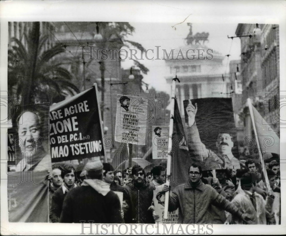 1969 Press Photo Demonstrators in Mao Tse-tung & Late Soviet Leader Stalin Labor- Historic Images