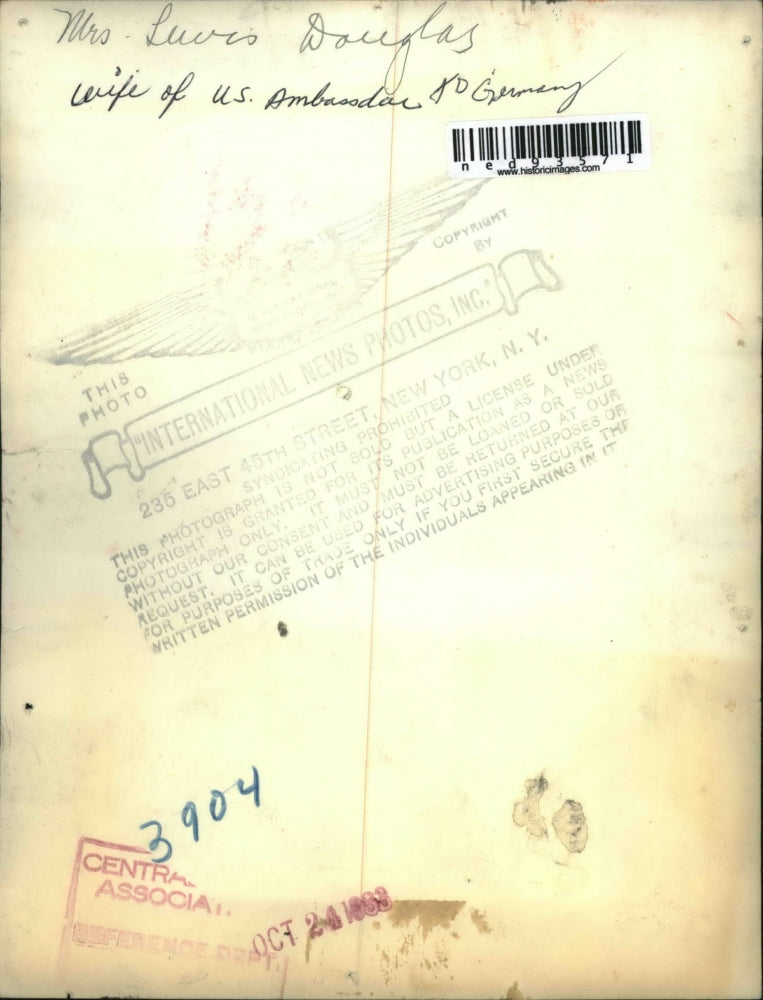 1933 Press Photo Mrs Lewis Douglas wife of US Ambassador to Germany - ned93571