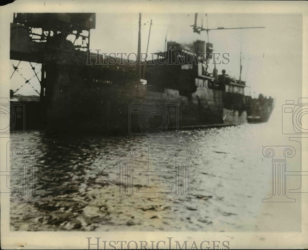 1929 Press Photo Collier shio TAD Jones fired upon by Coast Guard- Historic Images