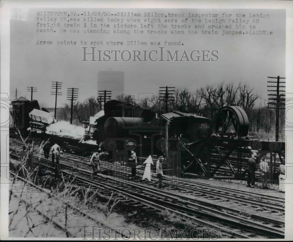 1950 Press Photo Lehigh Railroad Freight Train Wreck / Derailment, Pennsylvania