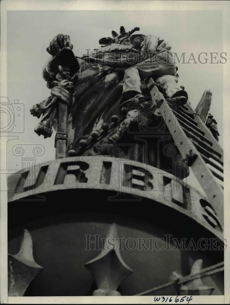 1935 Press Photo Goddess of Fredon statue in Wash DC on top of US Capitol