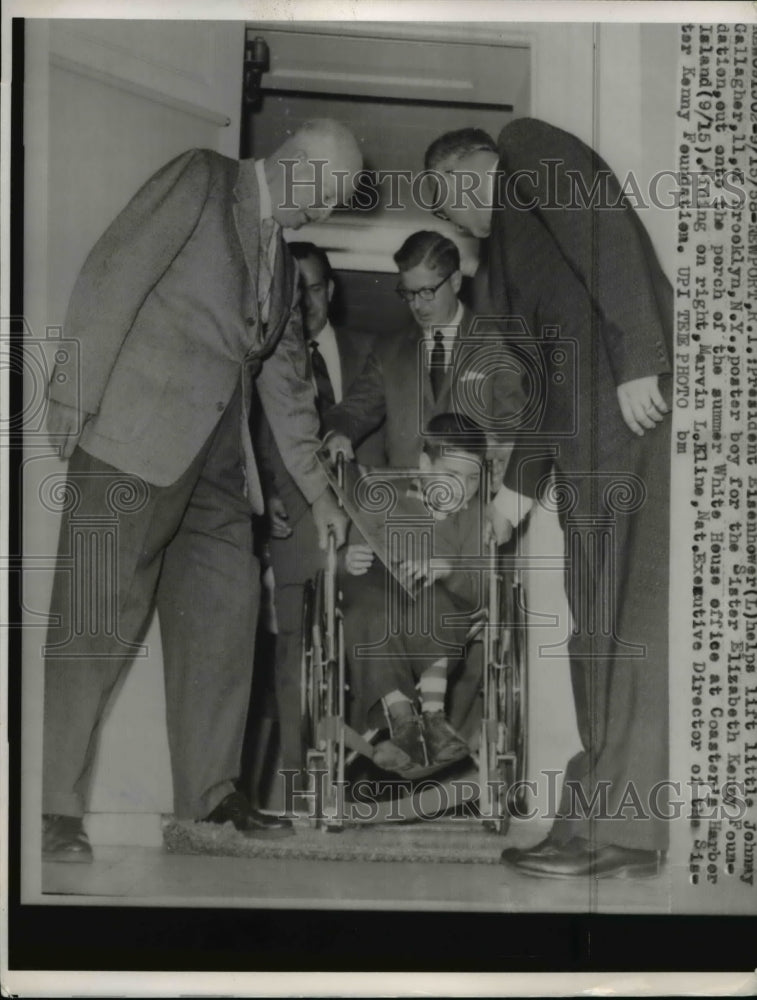 Load image into Gallery viewer, 1958 Press Photo Johnny Gallagher Age 11 &amp; President Eisenhower
