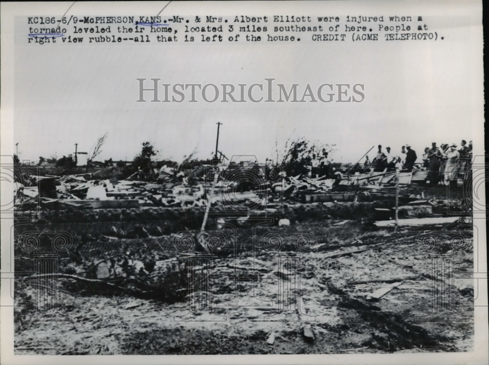 1950 Press Photo Mr and Mrs Albert Elliot got injured after a disastrous tornado
