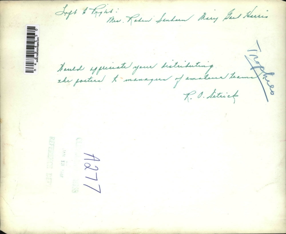 1946 Press Photo Mrs Robin Snaders & Mary Gail Harris