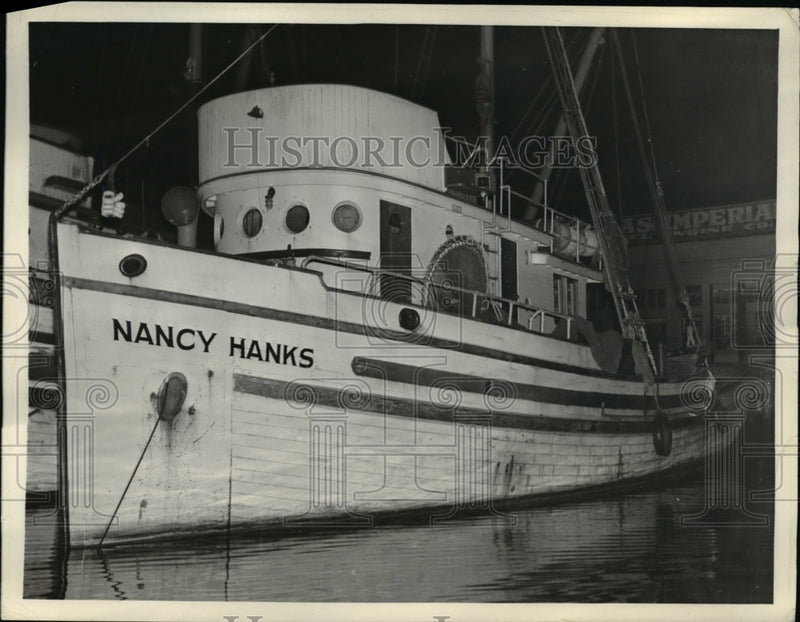 Load image into Gallery viewer, 1937 Press Photo LA Calif ship Nancy Hawks seized for registration violation
