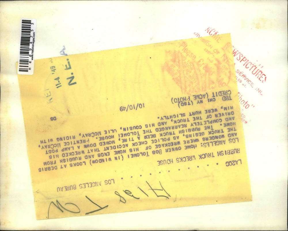 1949 Press Photo LA Calif Bob Tolomei & his home wrecked in truck crash