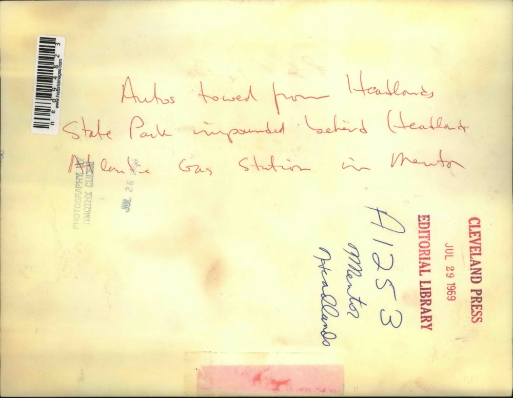 1969 Press Photo Cars Towed from Headland's State Park