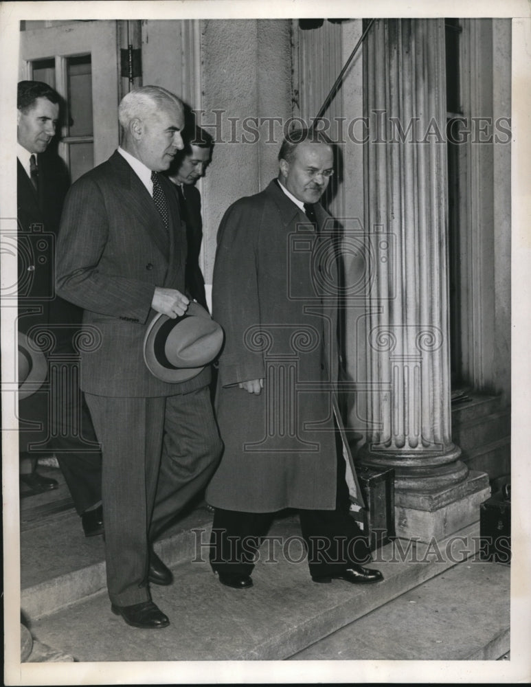 Load image into Gallery viewer, 1945 Press Photo Secretary of State Edward Stettinius Jr, Vyacheslav Molotov
