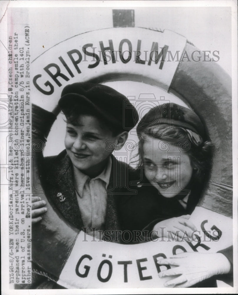 1948 Press Photo Orphan Czech Children Doriana, Alfred Kurz in Life Preserver