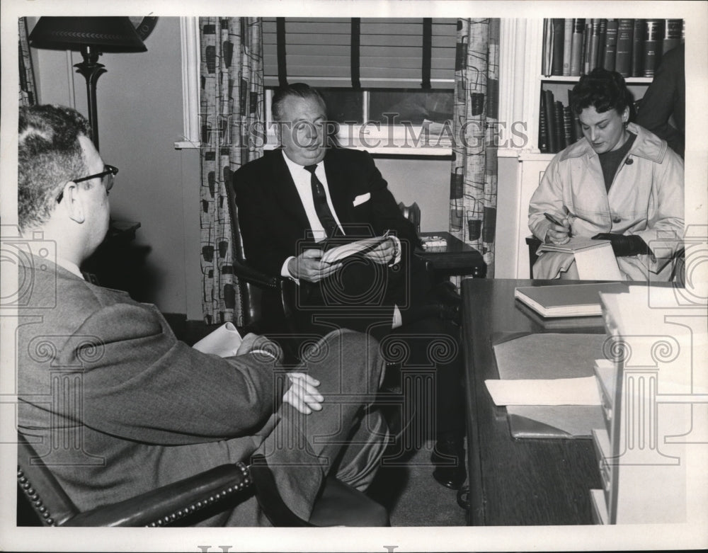 1960 Press Photo Mike DiSalle, Dr. William L. Grover and Miss Mildred Cunningham