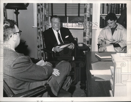 1960 Press Photo Mike DiSalle, Dr. William L. Grover and Miss Mildred Cunningham