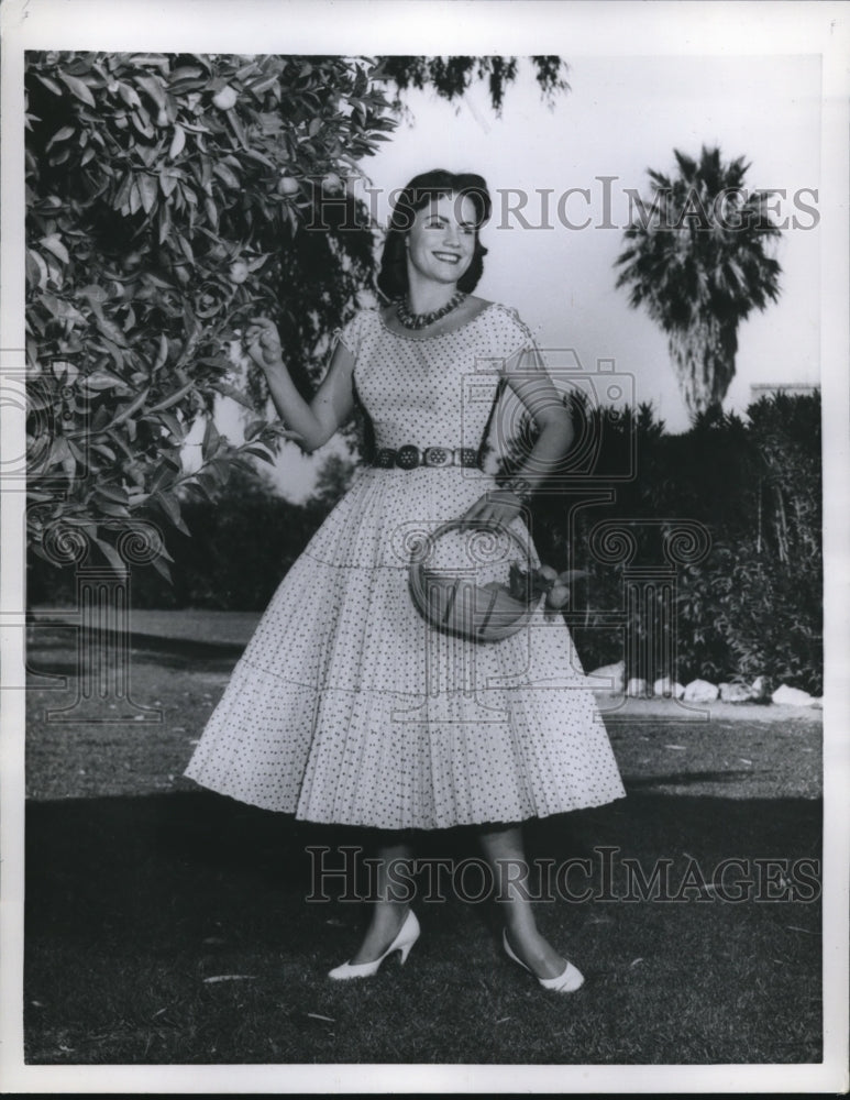 Load image into Gallery viewer, 1958 Press Photo A tiered skirt of a two piece polka dot dress - ned95681
