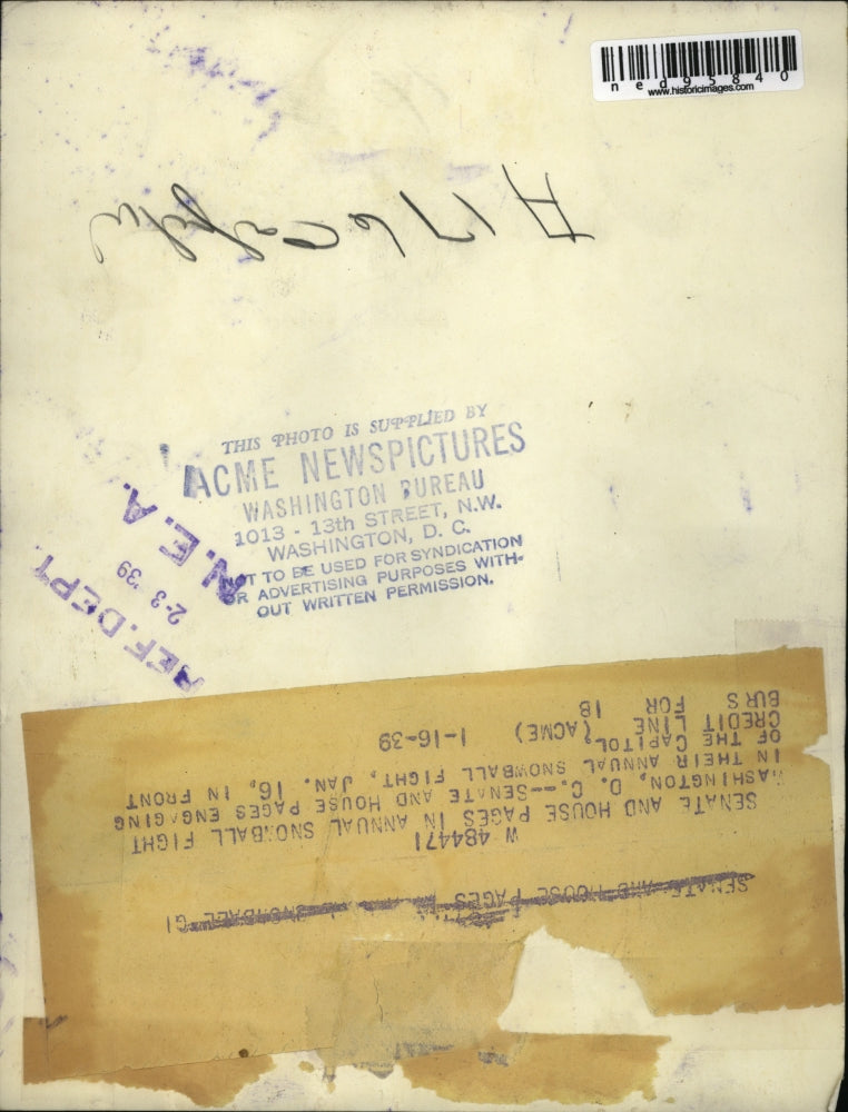 1939 Press Photo of Senate and House pages in the anuual snowball fight