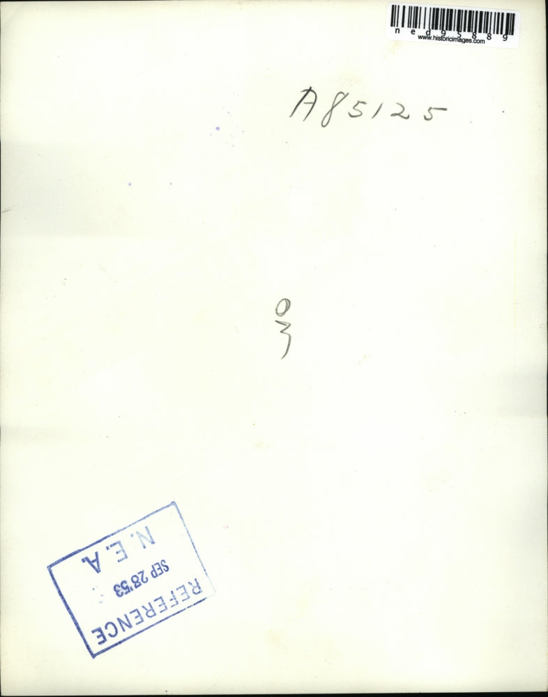 1953 Press Photo Robert Tucker with his wife Eugeina on the SS America