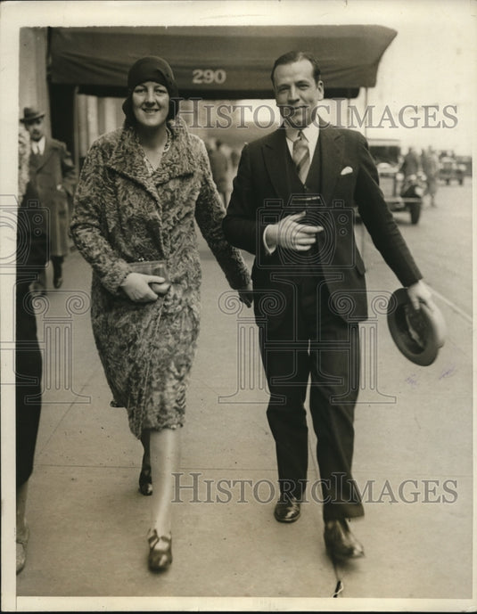 1930 Press Photo NYC Doris Borden & Mark H Haight on Park Avenue- Historic Images