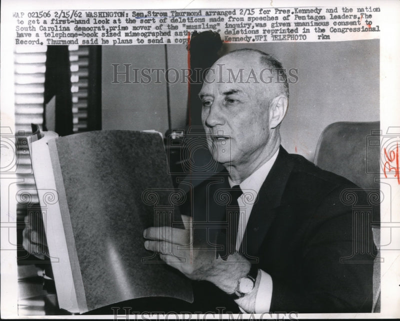 Load image into Gallery viewer, 1932 Press Photo of Sen Strom Thurmond. - ned96008
