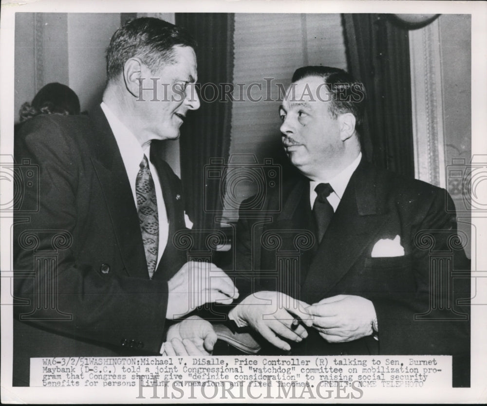 1951 Press Photo of Michael V. DiSalle(R) talking to Sen, Burnet Maybank D-S.C.