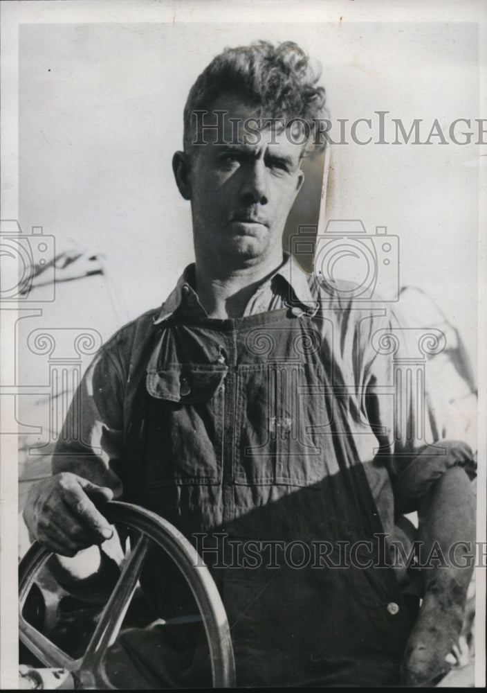 1939 Press Photo Riley Kipker farmer from Warsaw after applying as a excutioner.