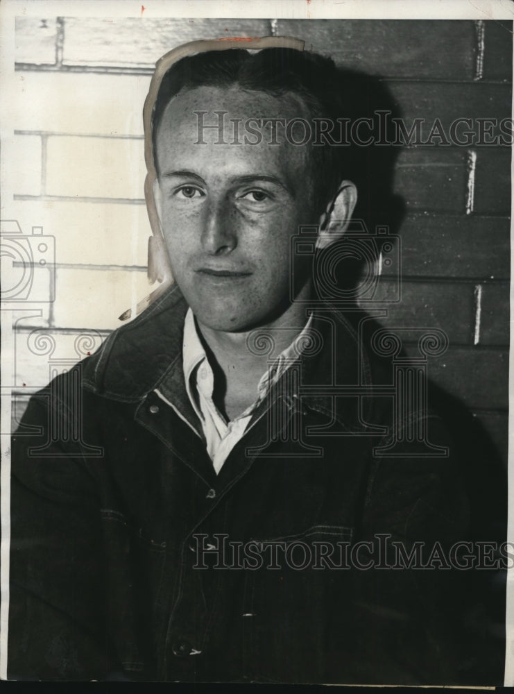 1932 Press Photo James Kiernen being sentenced to 5 years in prison for stealing