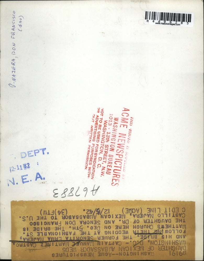 1942 Press Photo Cpt Manuel Martinez Castro and His Wife