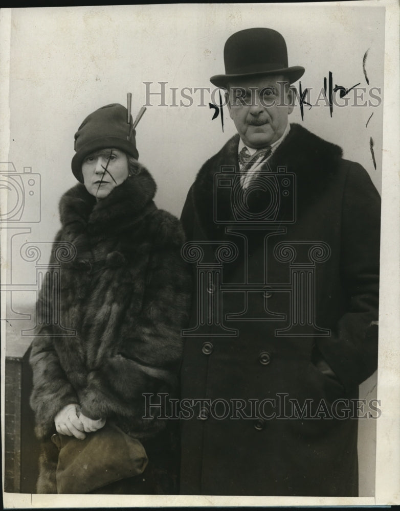 1926 Press Photo Ogden Hammond and Wife on Holiday - ned96289