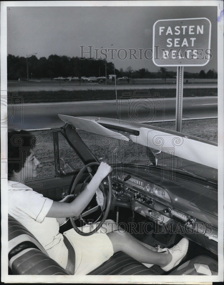 1963 Press Photo Safety Tip Sign on Ohio Turnpike- Historic Images