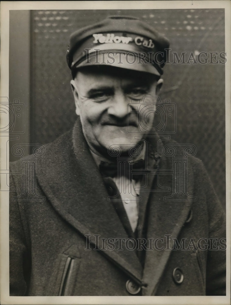 1934 Press Photo George O&#39;Gorman, Yellow Cab Driver- Historic Images