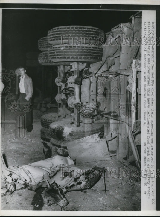 1952 Press Photo 2 Red DP's Dead After Overturned Refrigerator Truck